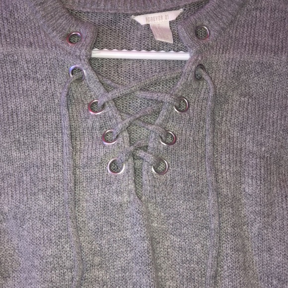 Forever 21 chic crew size M - Picture 2 of 3